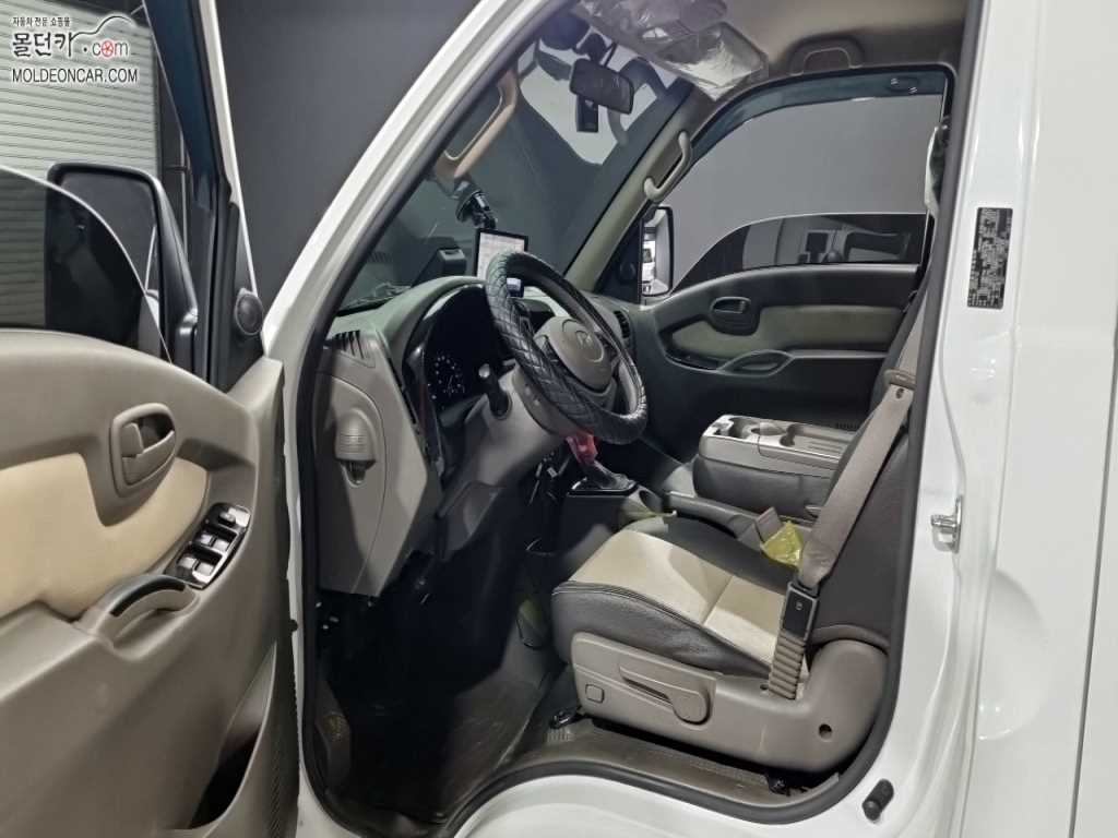 현대 포터2 1톤 카고 LPG 7
