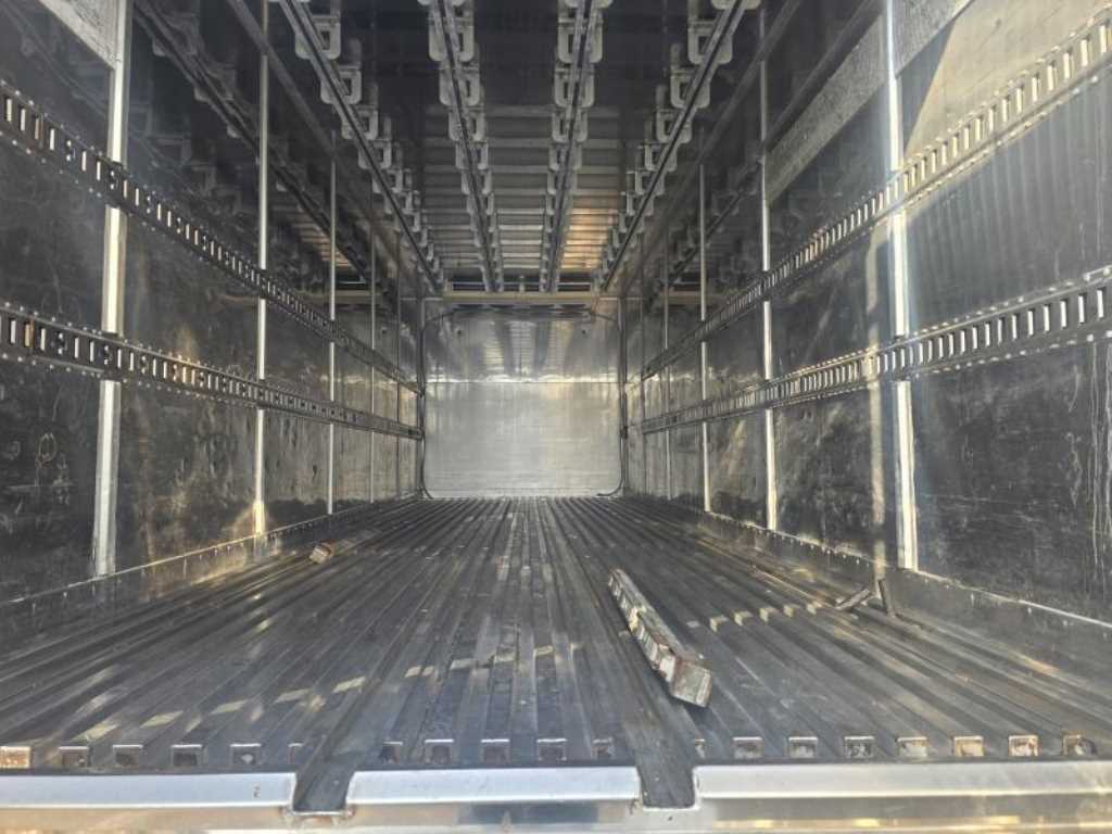 볼보 FL 냉동탑 4.5톤 오토 8