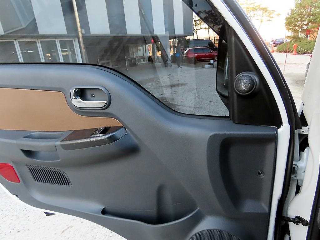 기아 봉고3 1.2톤 카고 LPG 10