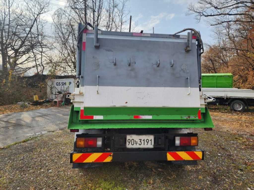 현대 음식물차 메가트럭 5톤 2