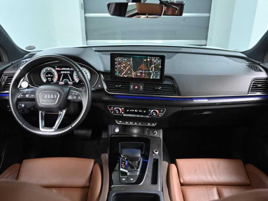 Audi Q5 40 TDI Quattro Premium 8