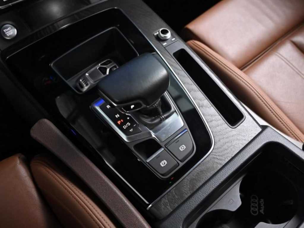 Audi Q5 40 TDI Quattro Premium 10