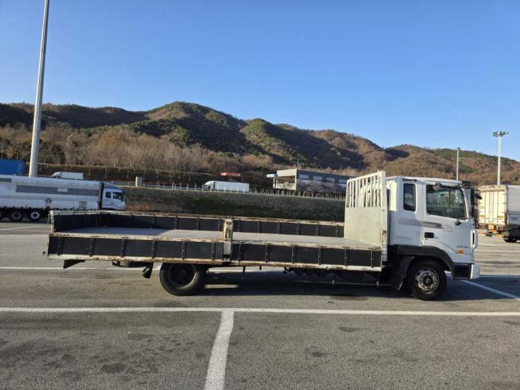 현대 메가트럭 단바리 카고 4.5톤 수동 4