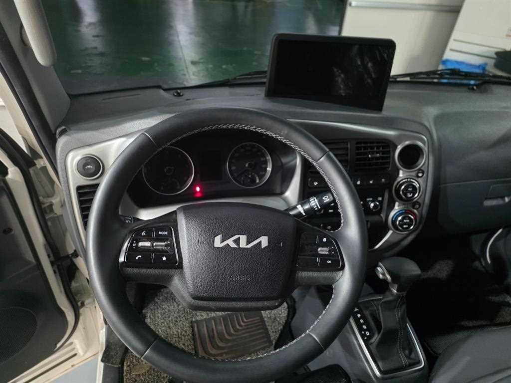 기아 봉고3 1톤 윙바디 LPG 8