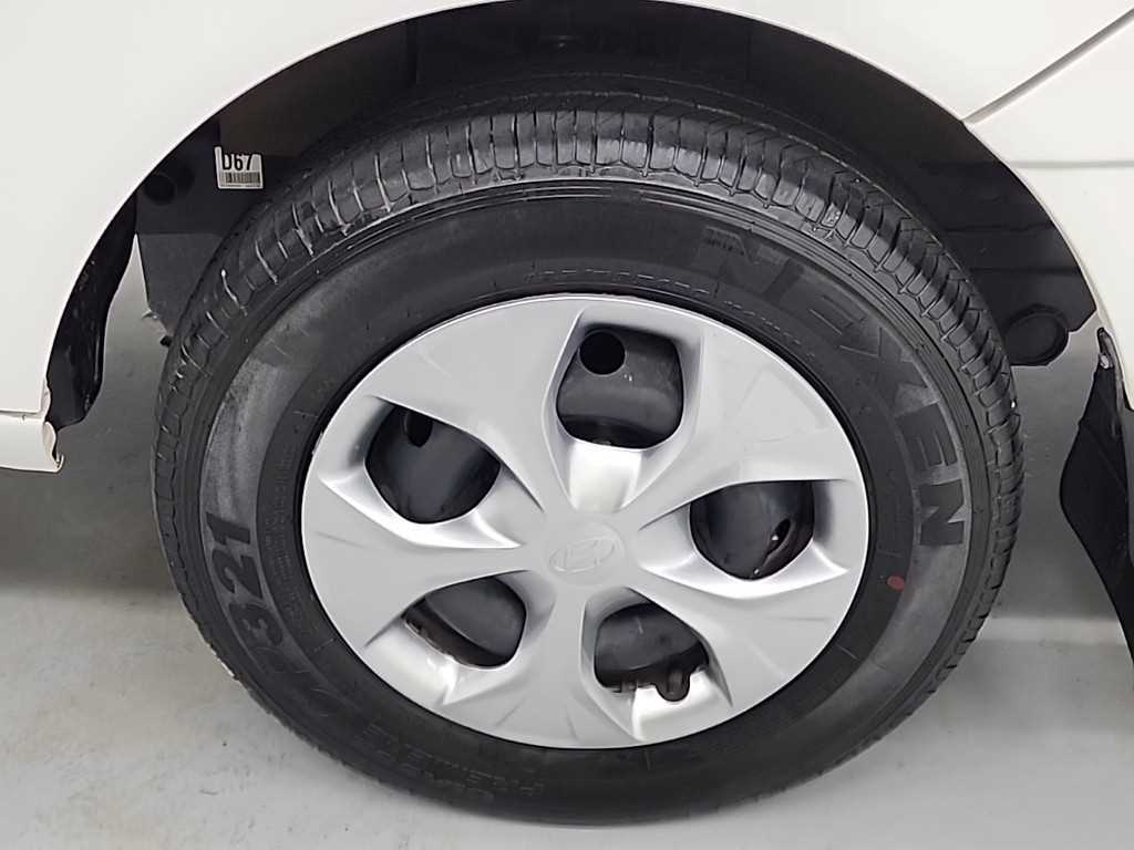 현대 포터2 1톤 카고 LPG 17