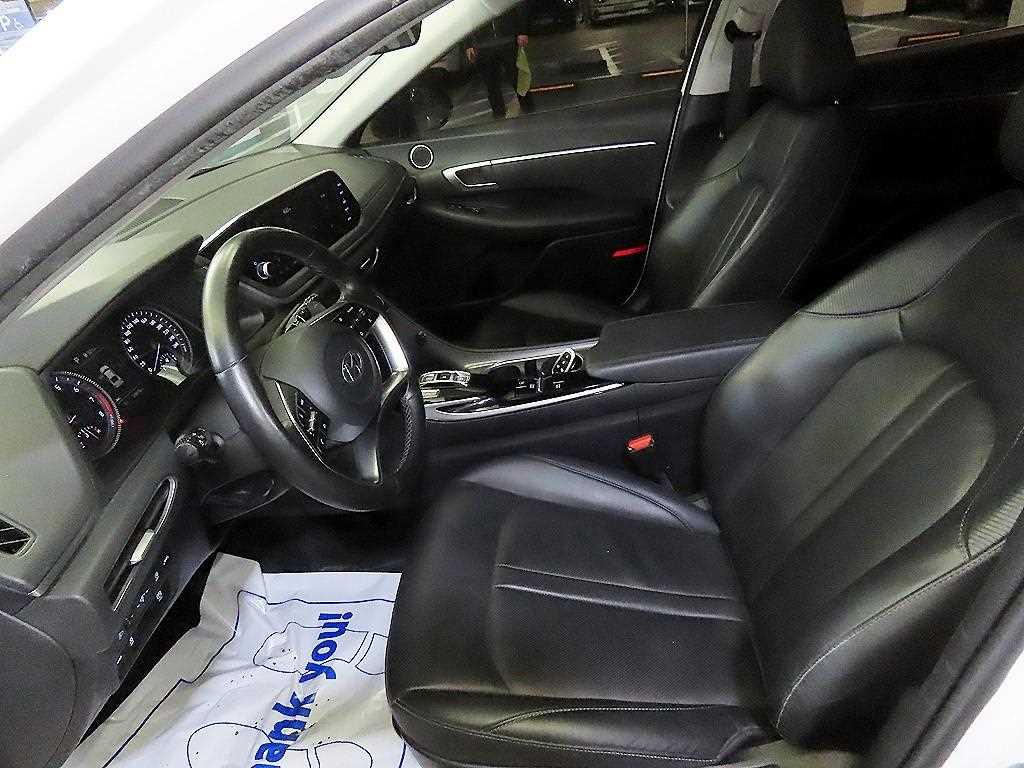 Hyundai Sonata 2.0 Modern 7