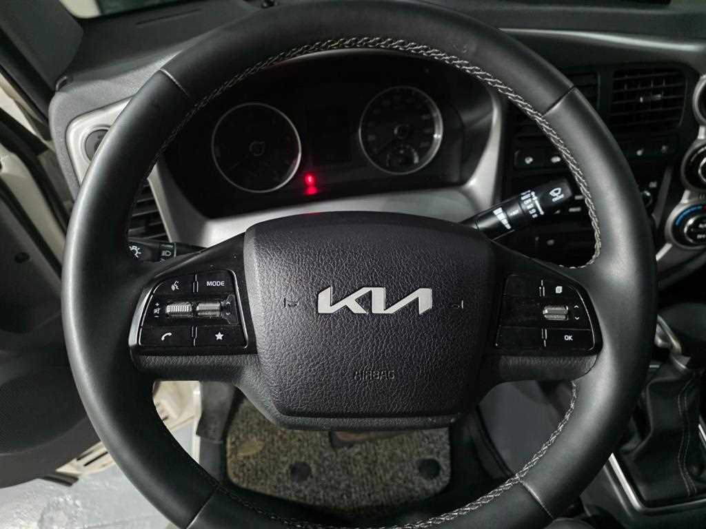 기아 봉고3 1톤 윙바디 LPG 9