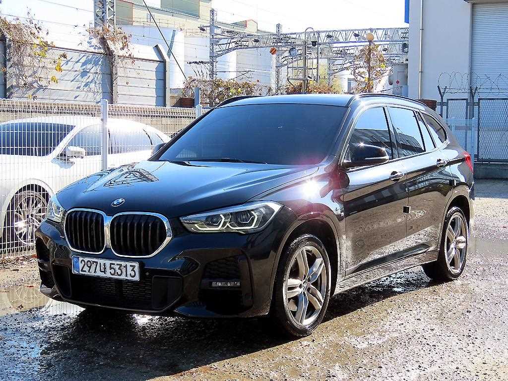 BMW X1 xDrive 20i M Sport — фото 2