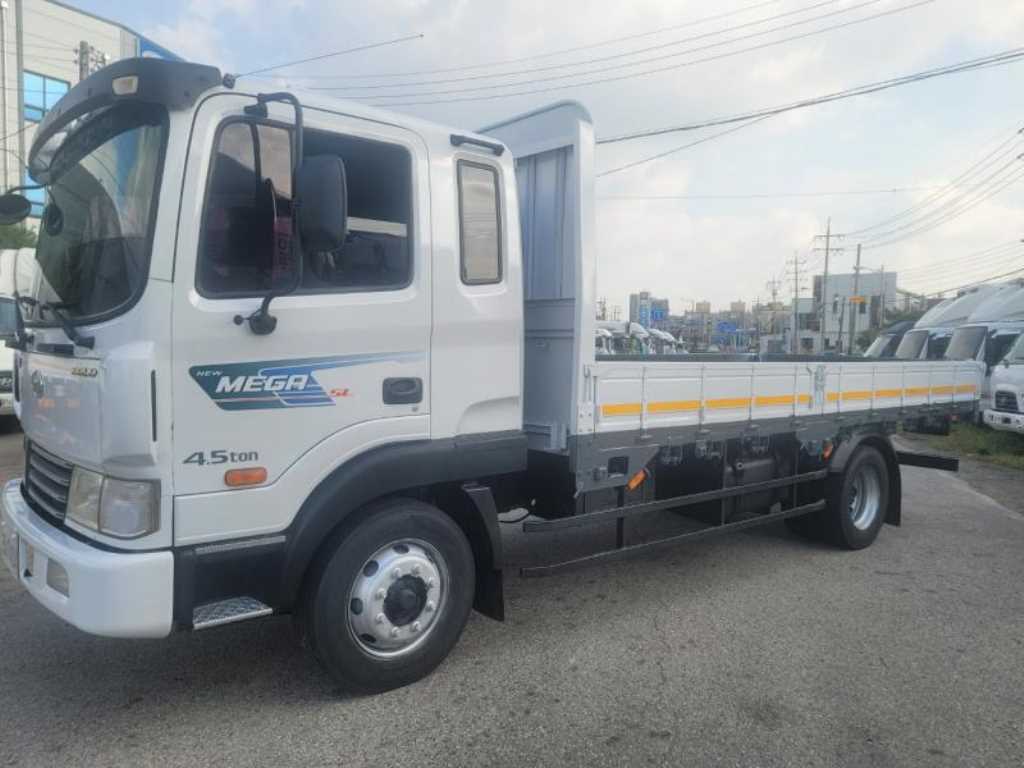 현대 메가트럭 250 단바리 카고 4.5톤 수동 2