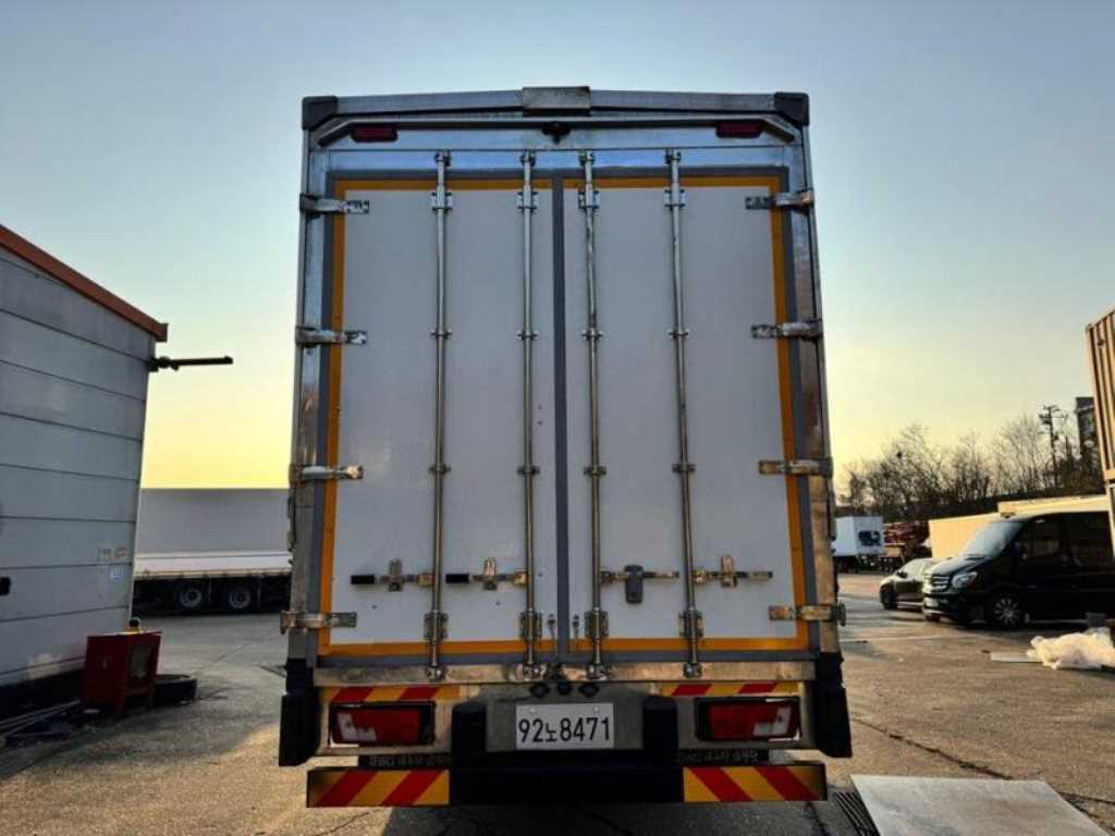 타타대우 프리마 냉동윙 5.5톤 오토 2