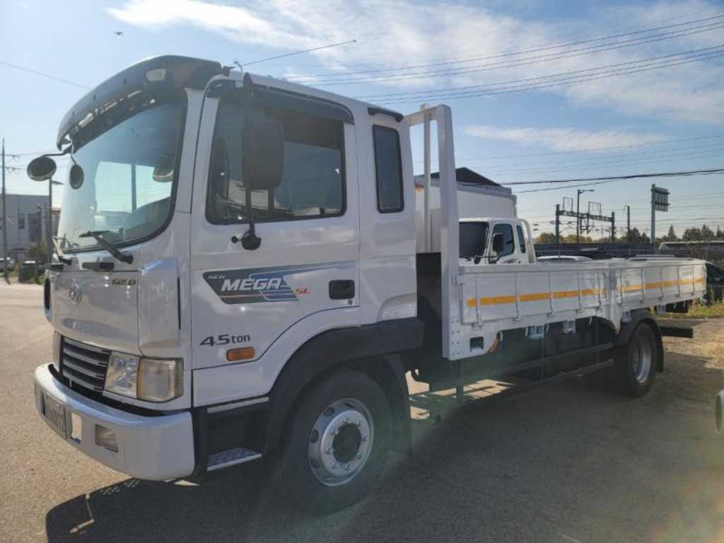 현대 메가트럭 250 단바리 카고 4.5톤 수동 2