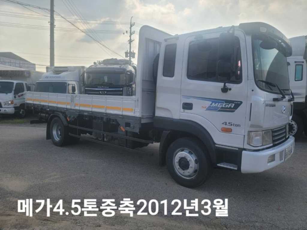 현대 메가트럭 250 단바리 카고 4.5톤 수동