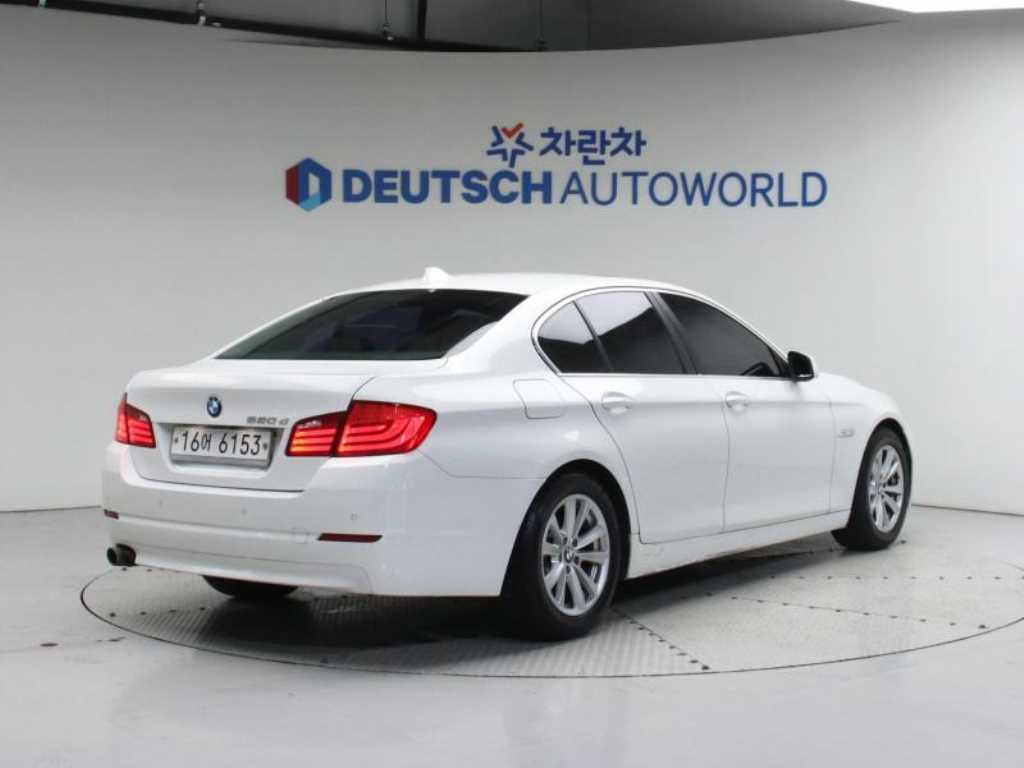 BMW 5시리즈 520d 사진 2/20