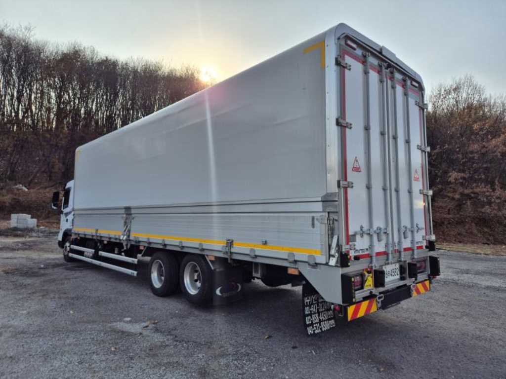 현대 파비스 300 윙바디 7.5톤 오토 3