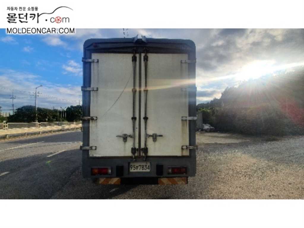 현대 메가트럭 단바리 윙바디 5톤 수동 3