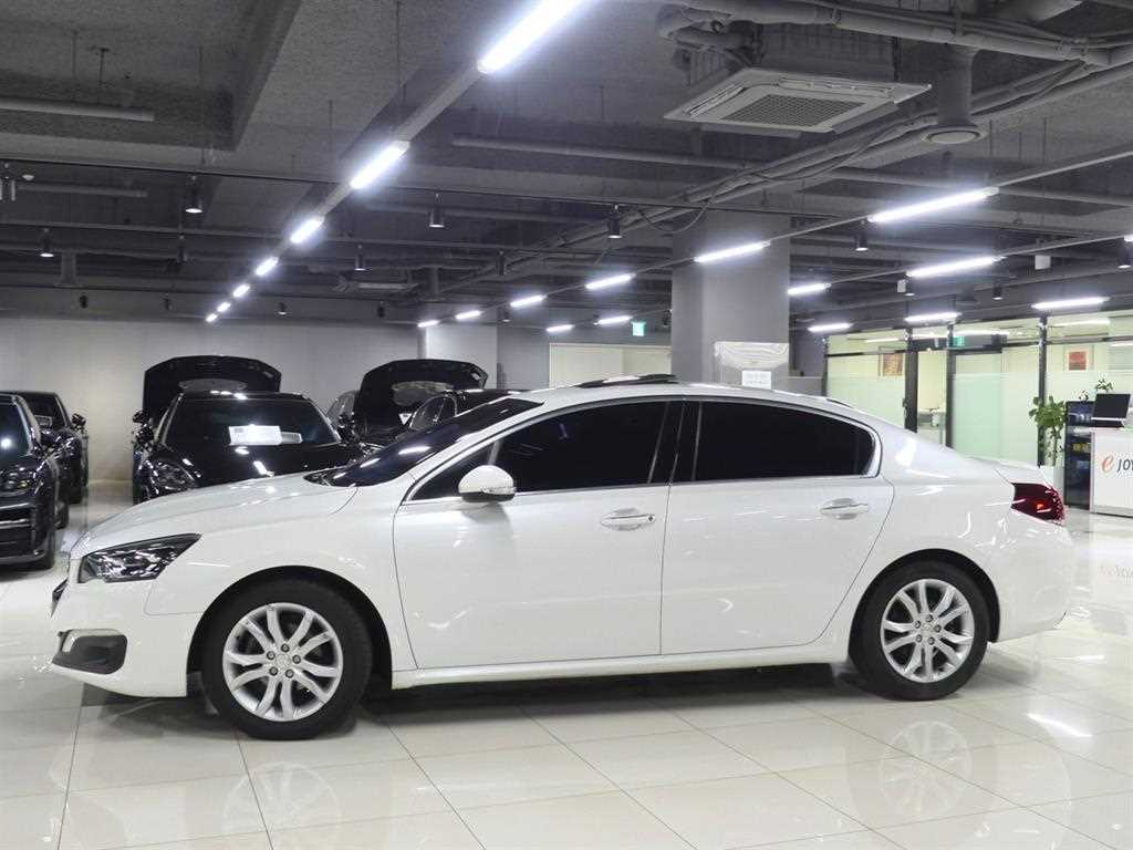 푸조 508 1.6 BLUEHDI 알뤼르 사진 2/17