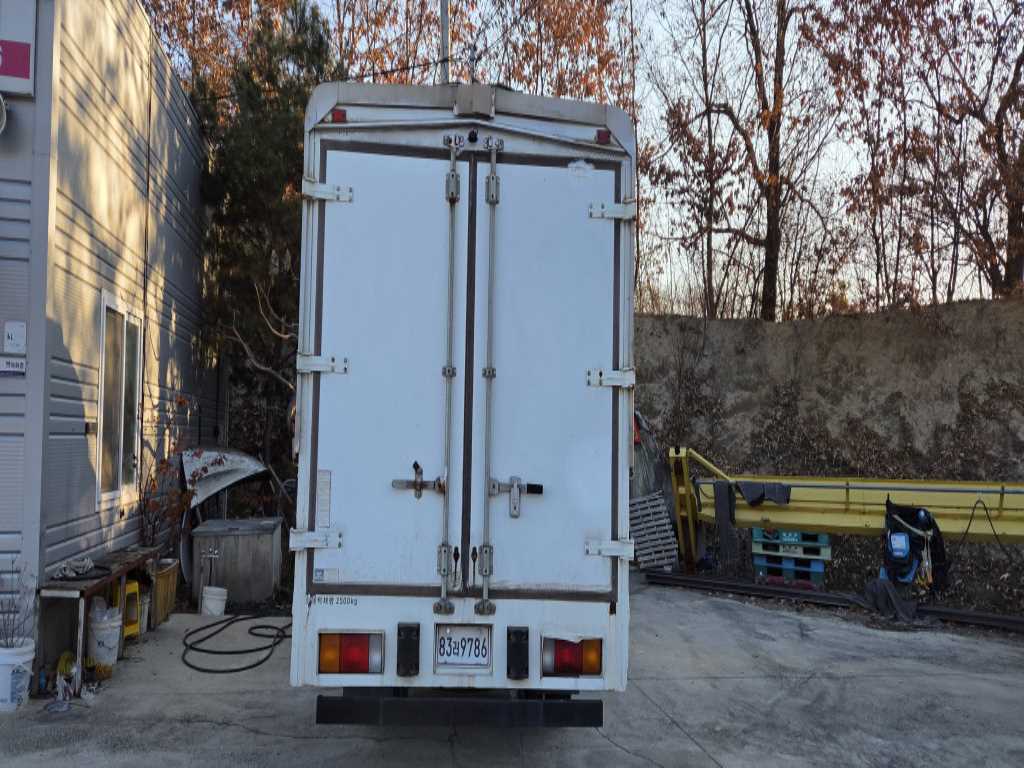 현대 이마이티 윙바디 1