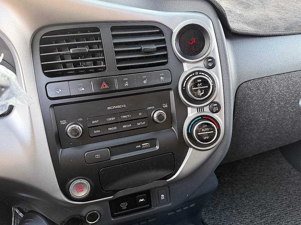 기아 봉고3 1톤 표준탑 LPG 10