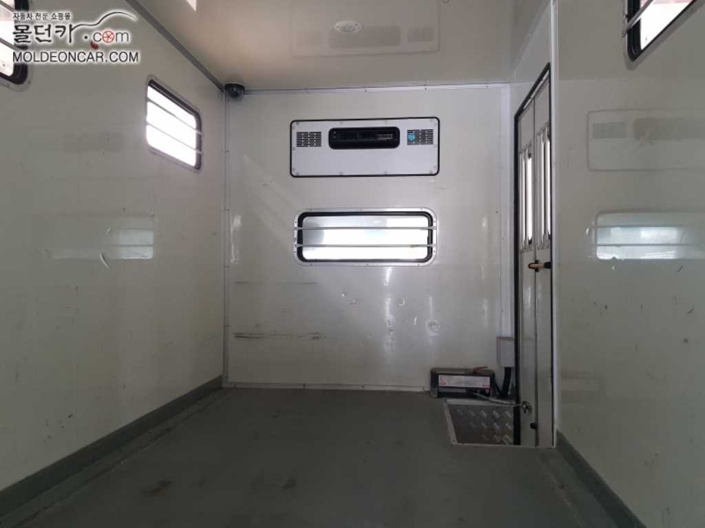 기아 봉고3 캠핑트럭 16
