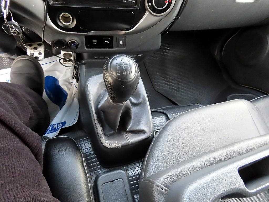 기아 봉고3 1톤 냉동탑 LPG 11