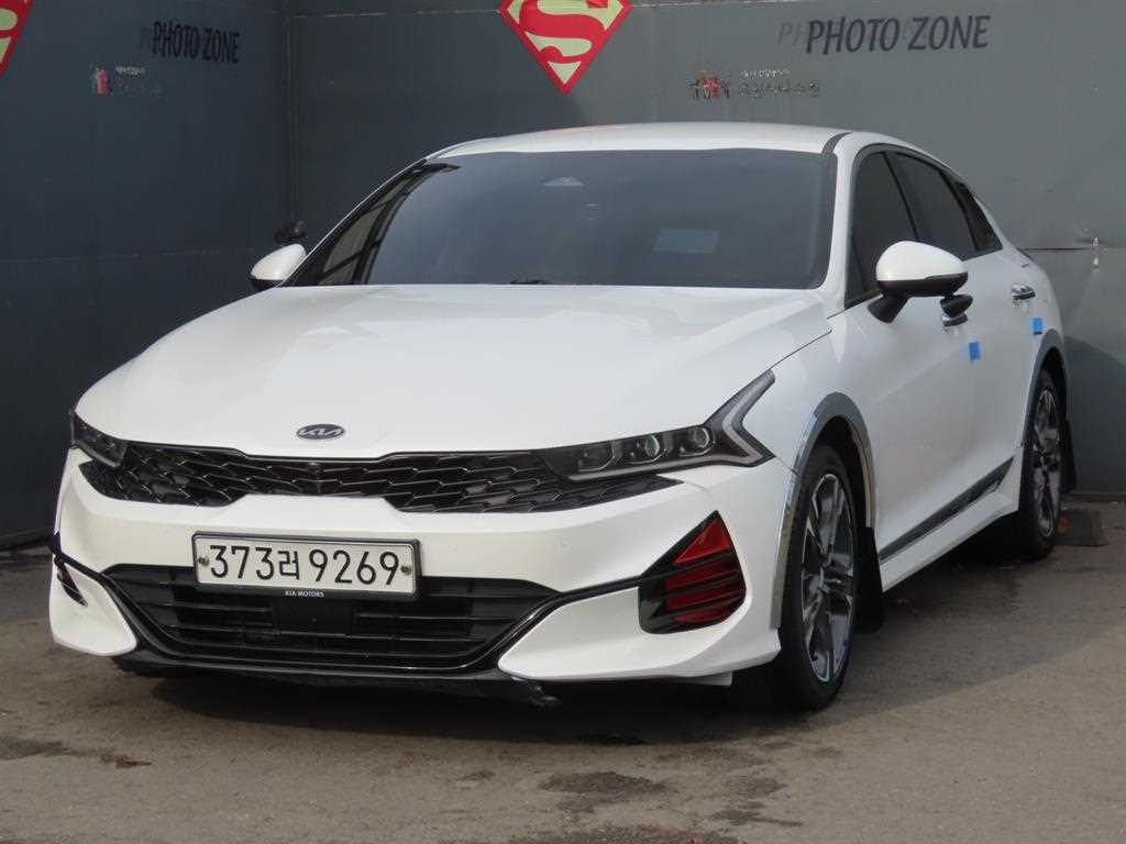 Kia K5 2.0 Noblesse 2