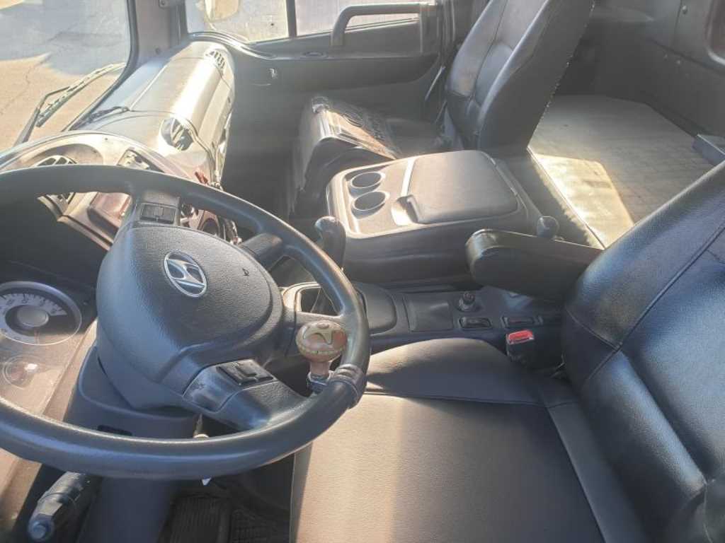 현대 메가트럭 익스하이탑 극초장축 6