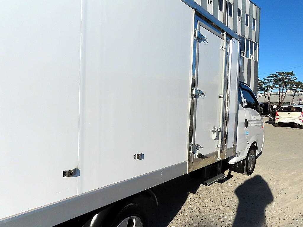 현대 포터2 1톤 냉장탑 LPG 4