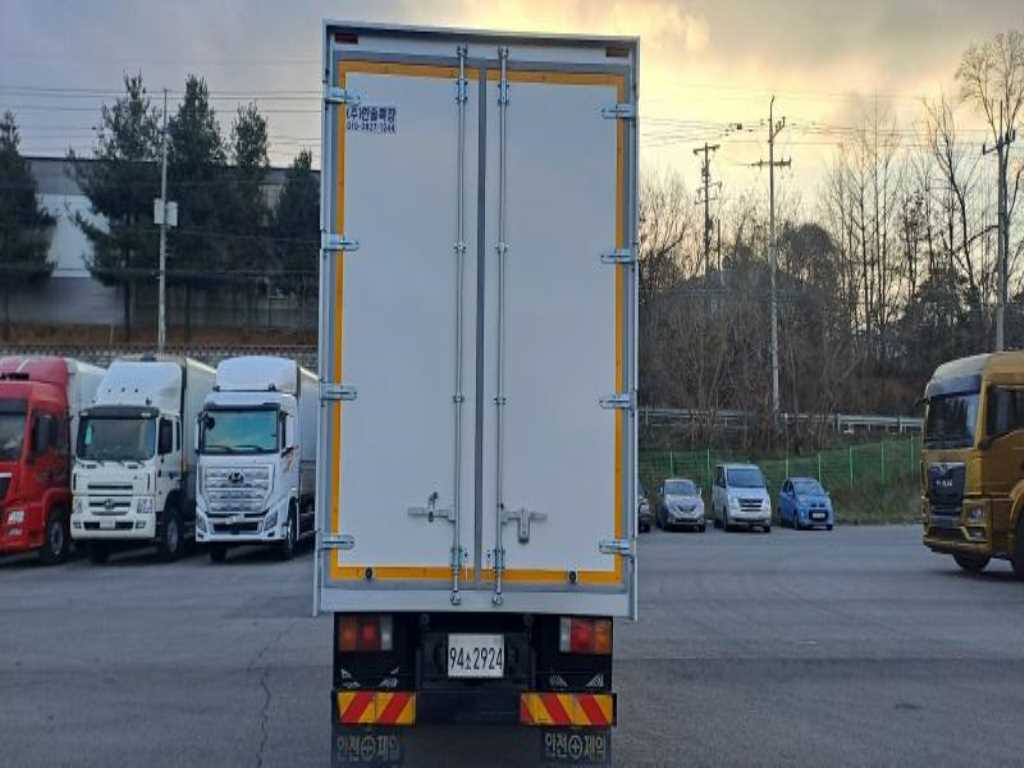 현대 메가트럭 익스하이탑 극초장축 4