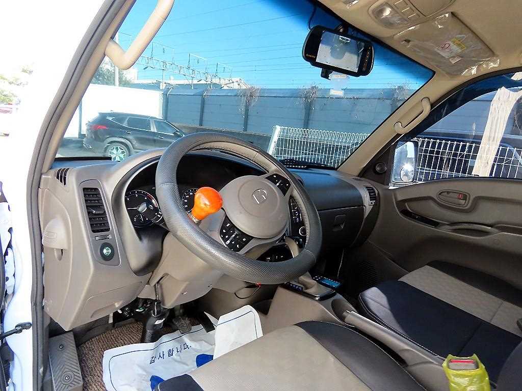 현대 포터2 1톤 냉동탑 LPG 7