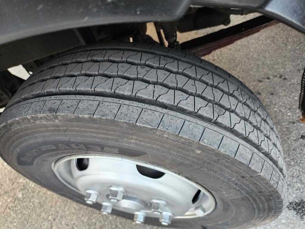 타타대우 더쎈 3.5톤 윙바디 16