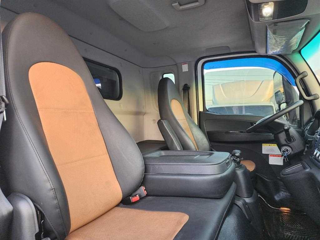 타타대우 더쎈 3.5톤 윙바디 11