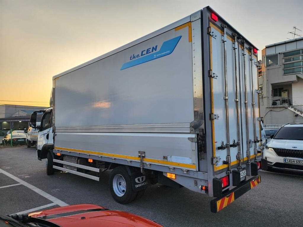 타타대우 더쎈 3.5톤 윙바디 5