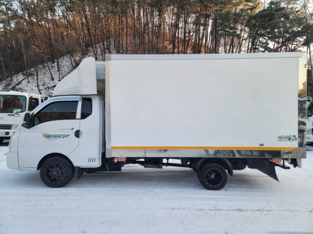 현대 포터2 1톤 냉동탑 LPG 8