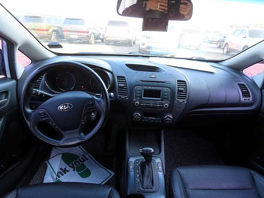 Kia K3 1.6 GDI Luxury 10