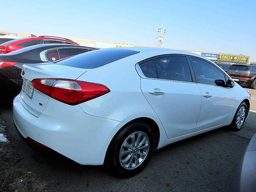 Kia K3 1.6 GDI Luxury 4