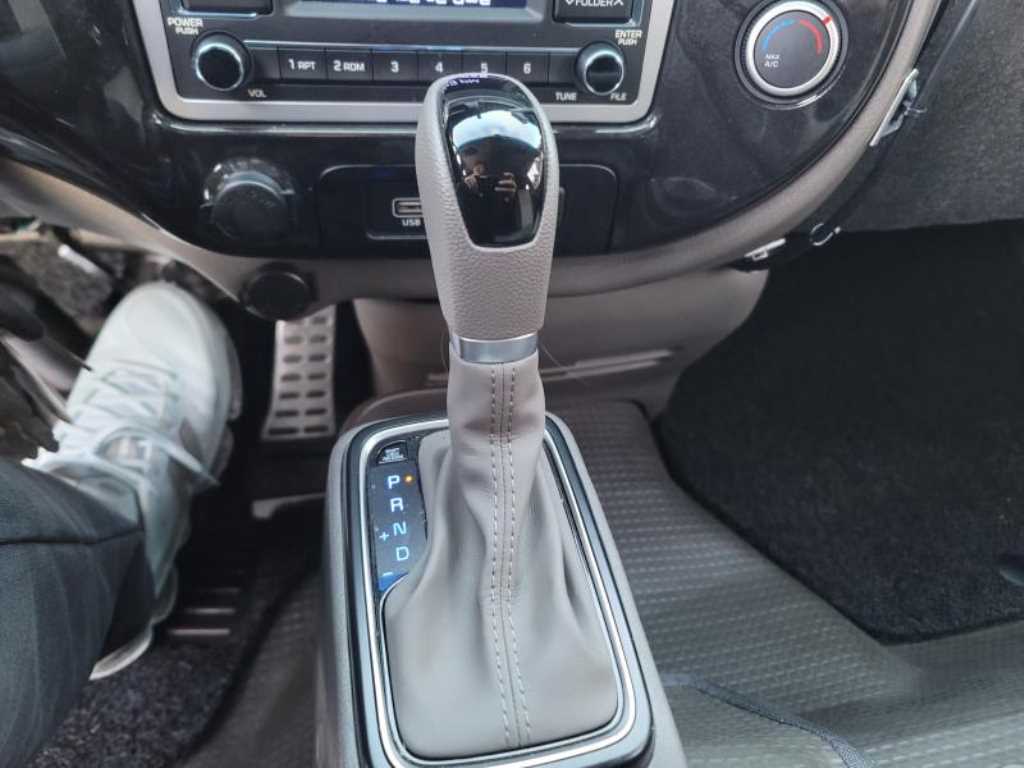 현대 포터2 1톤 냉동탑 LPG 18