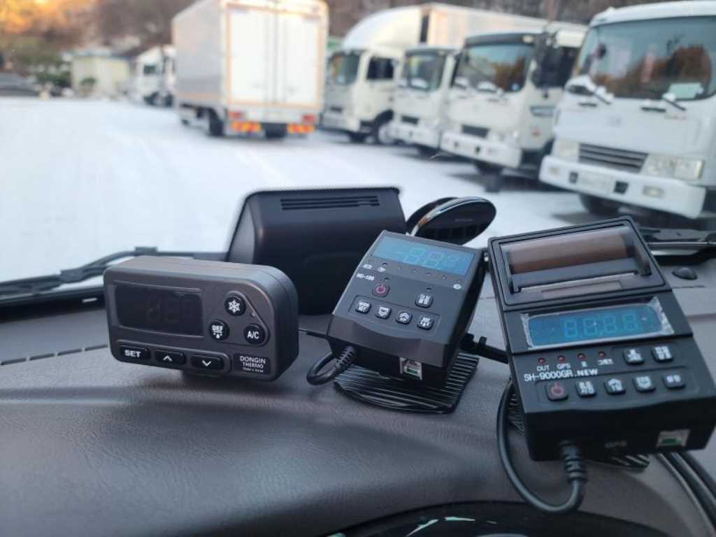 현대 포터2 1톤 냉동탑 LPG 17