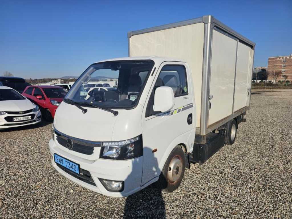 Hyundai Porter 1.0 Ton/ Super Cab/ Long Wheelbase 3