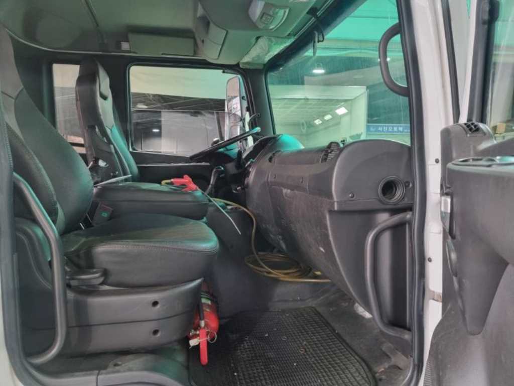 현대 메가트럭 280 단바리 카고 4.5톤 수동 5