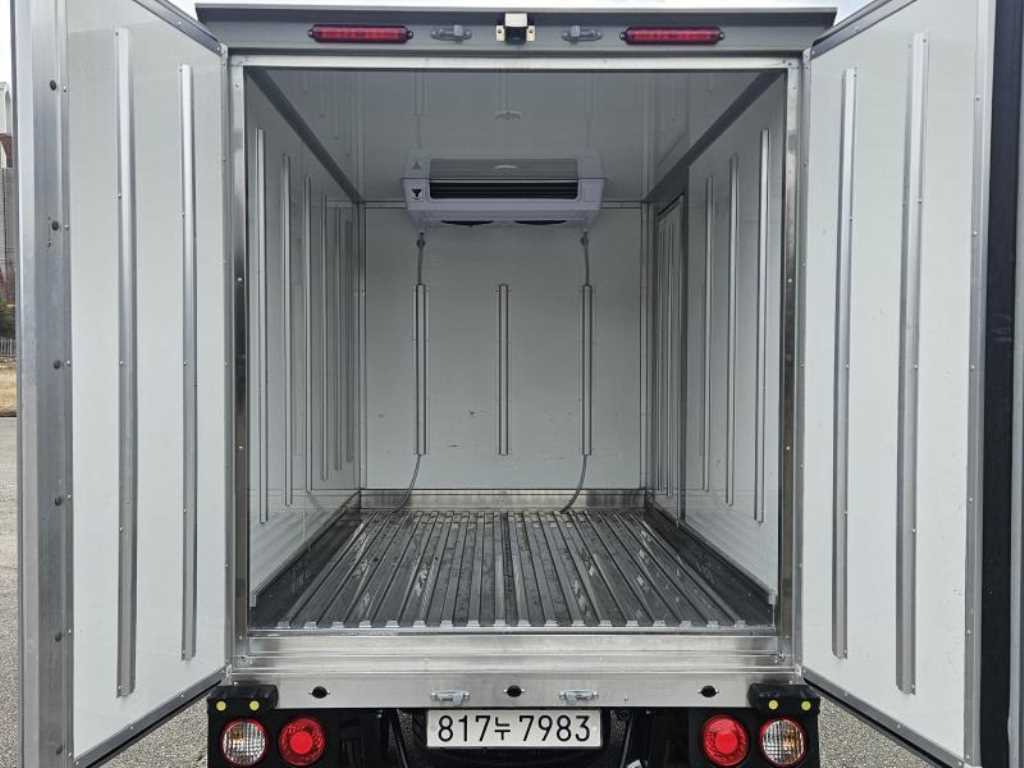 기아 봉고3 1톤 냉동탑 트윈컴프 5