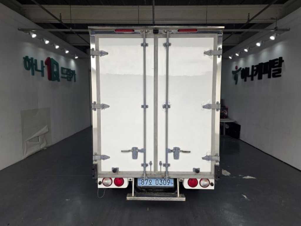 기아 봉고3 1톤 표준탑 전기 2