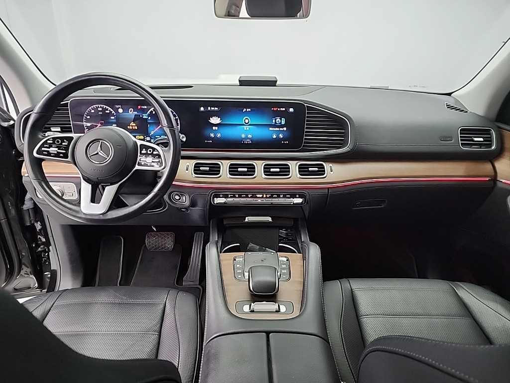 Mercedes-Benz GLE-Class GLE450 4MATIC 8