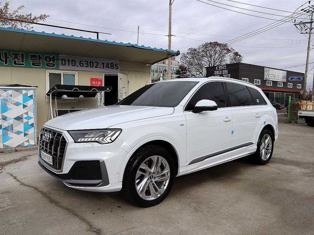 아우디 Q7 45 TDI 콰트로 프리미엄 사진 2/20