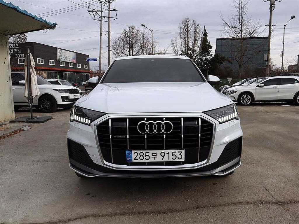 Q7 (4M) 45 TDI 콰트로 프리미엄 2022년식