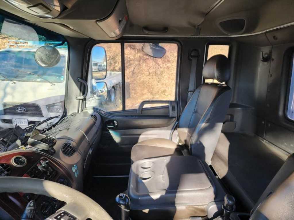 현대 메가트럭 단바리 카고 5톤 수동 12