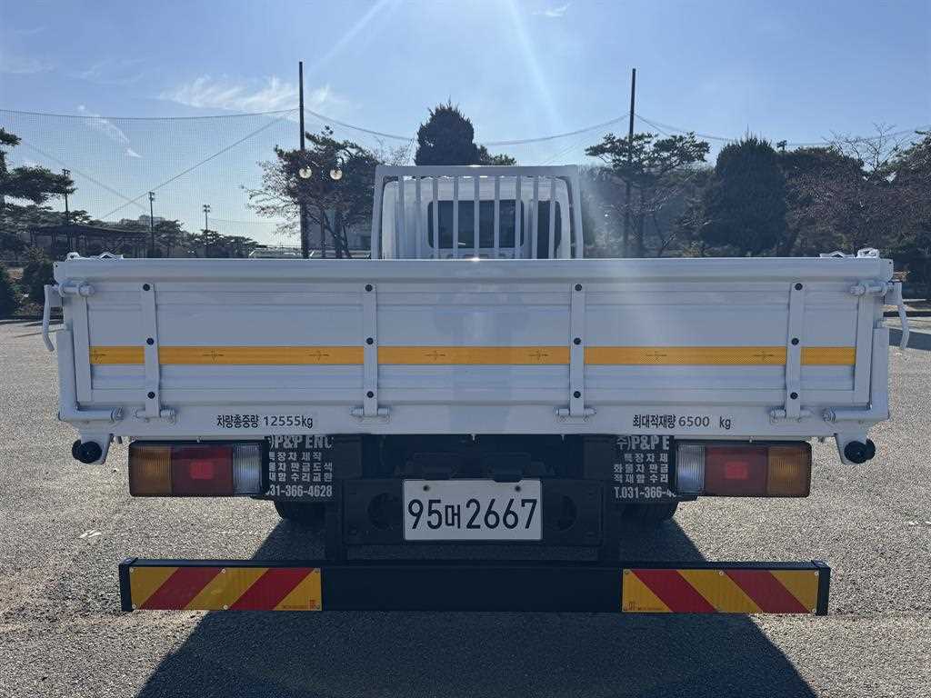 현대 메가트럭 단바리 카고 5톤 수동 4