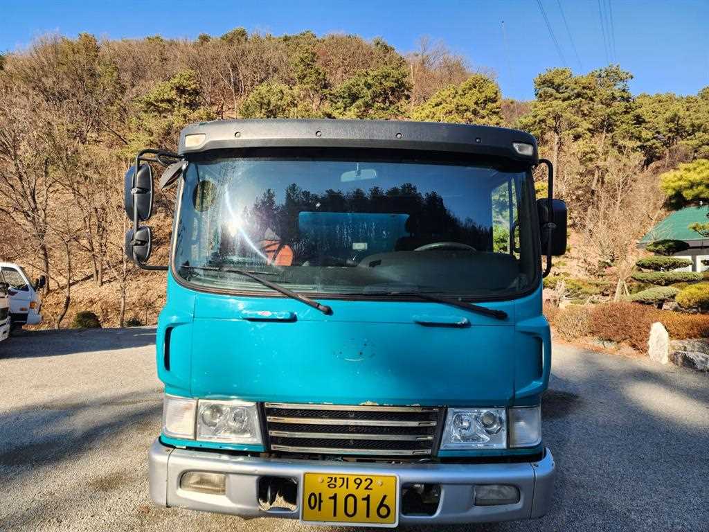 현대 탱크로리 메가트럭 수동 1