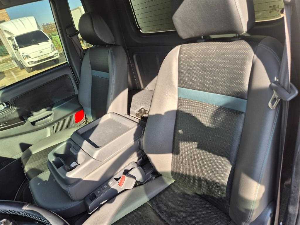 기아 봉고3 1톤 표준탑 전기 12