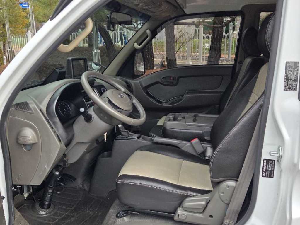 현대 포터2 캠핑트럭 12