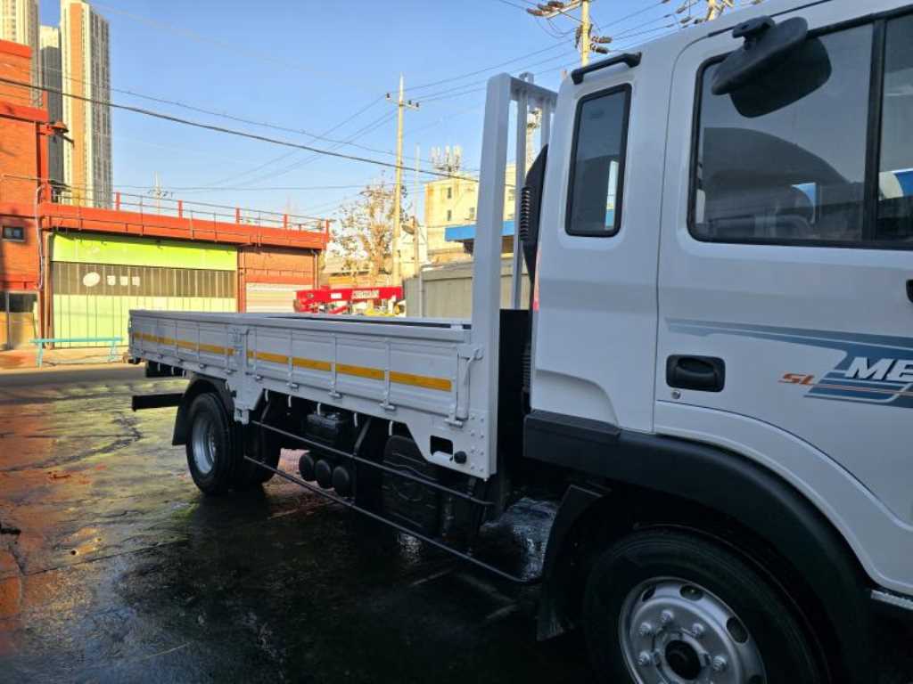 현대 메가트럭 카고 1